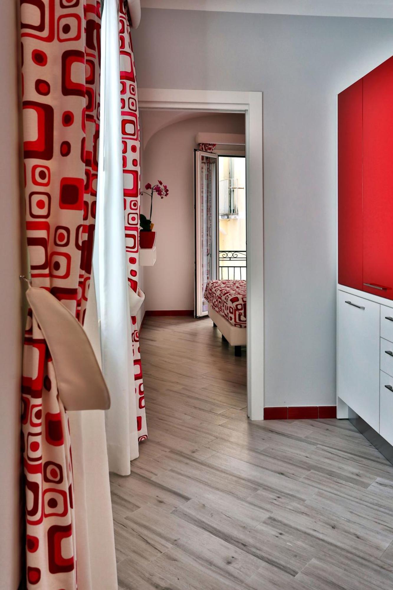 Amalfi Apartments Design Centro Storico الغرفة الصورة
