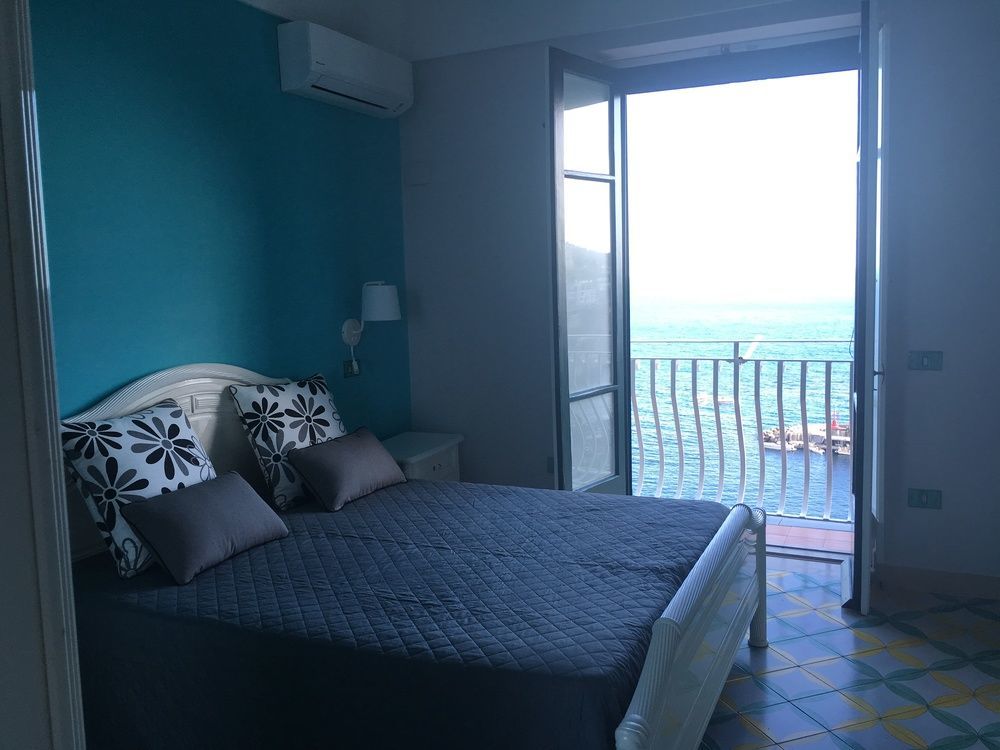 Amalfi Apartments Design Centro Storico المظهر الخارجي الصورة